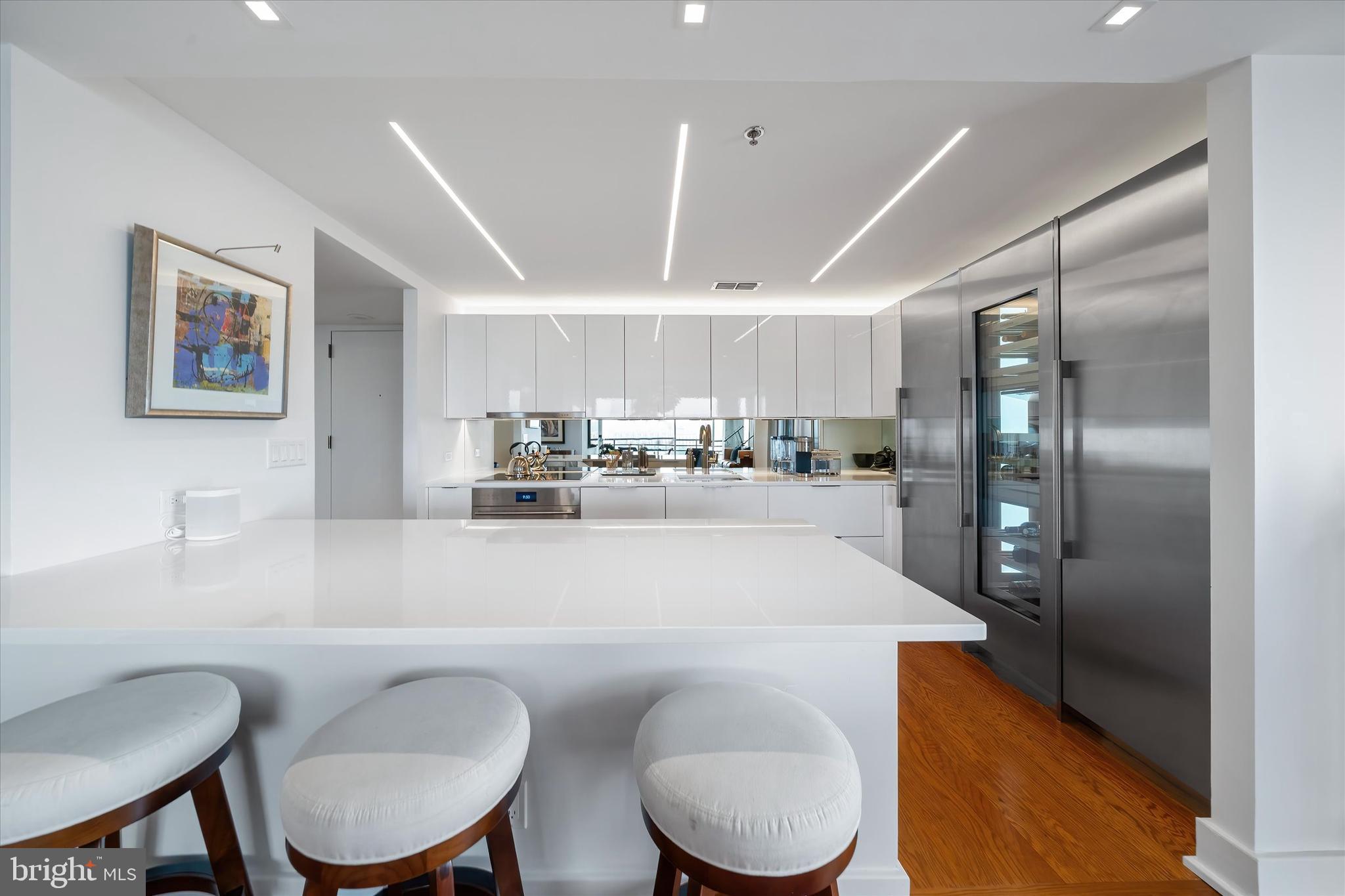 PARK PLAZA - Residential