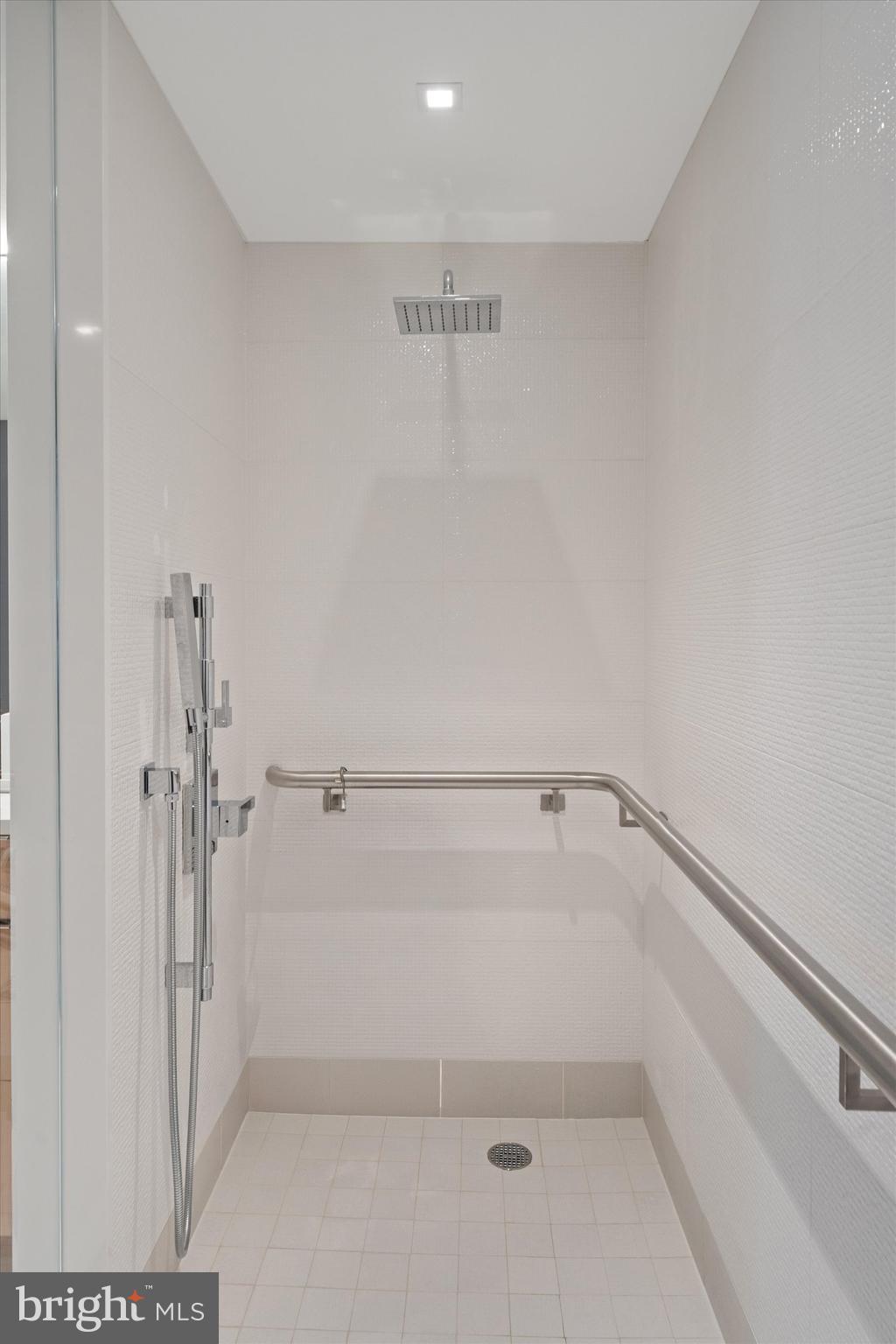 PARK PLAZA - Residential