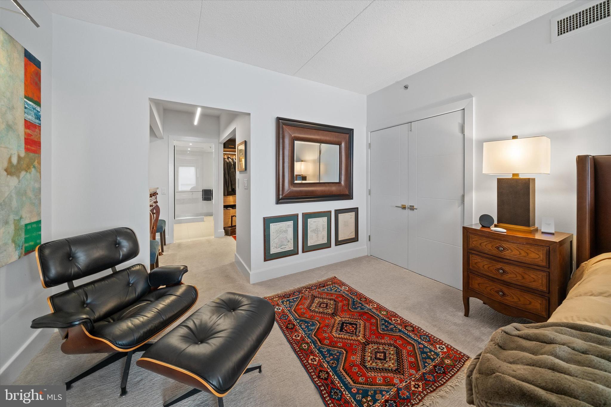 PARK PLAZA - Residential