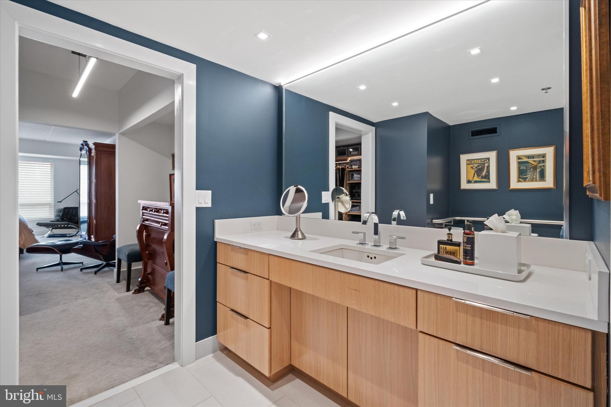 PARK PLAZA - Residential