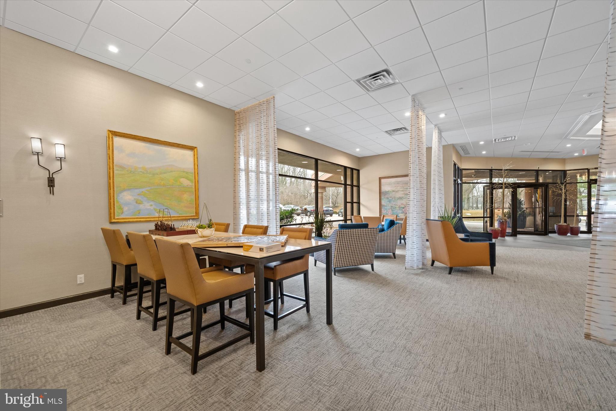 PARK PLAZA - Residential