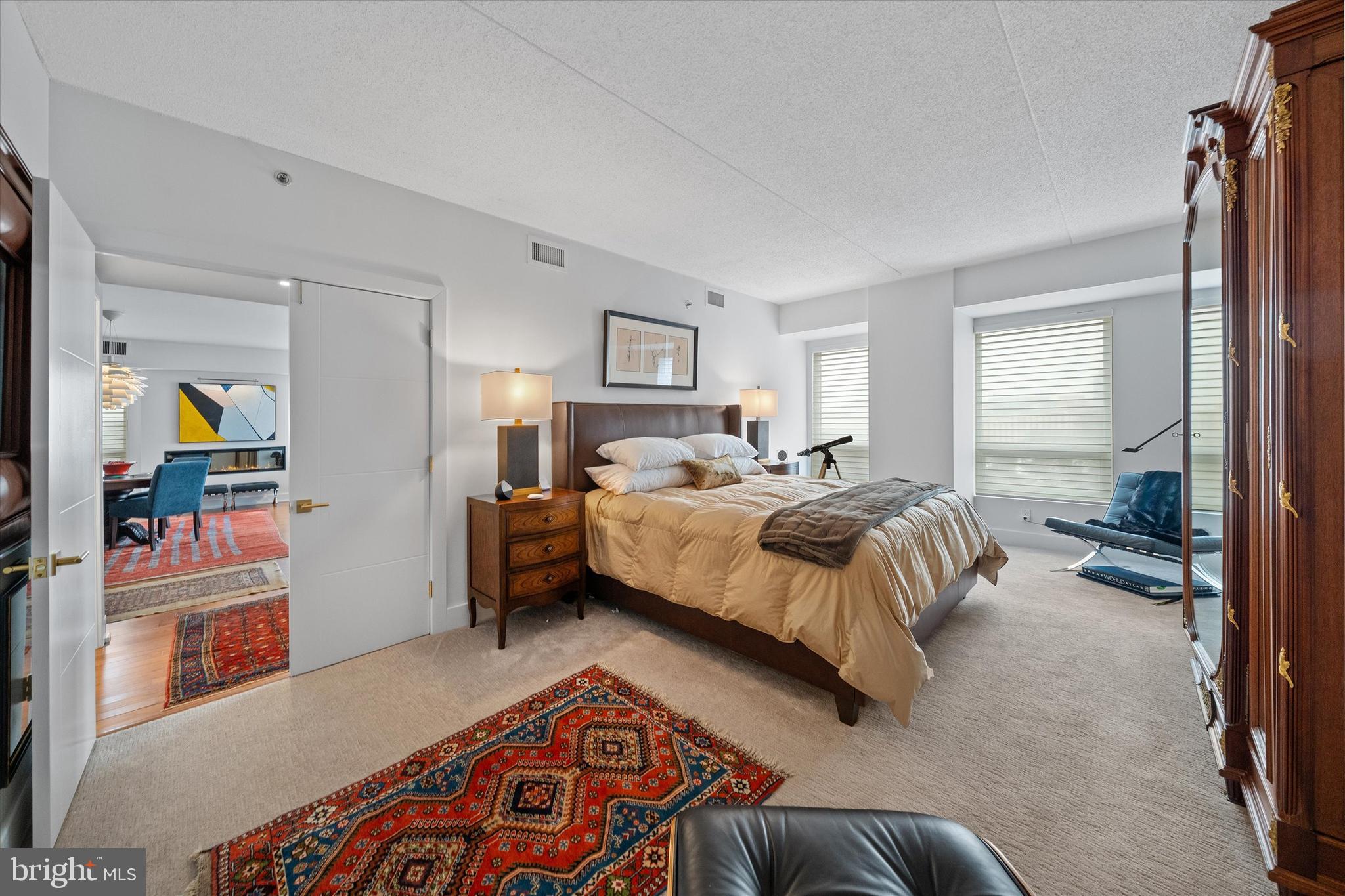 PARK PLAZA - Residential