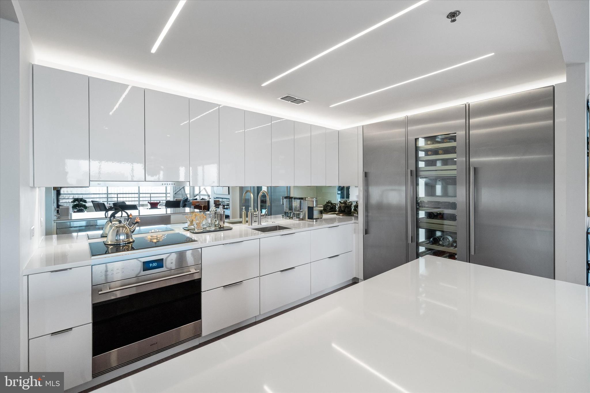 PARK PLAZA - Residential