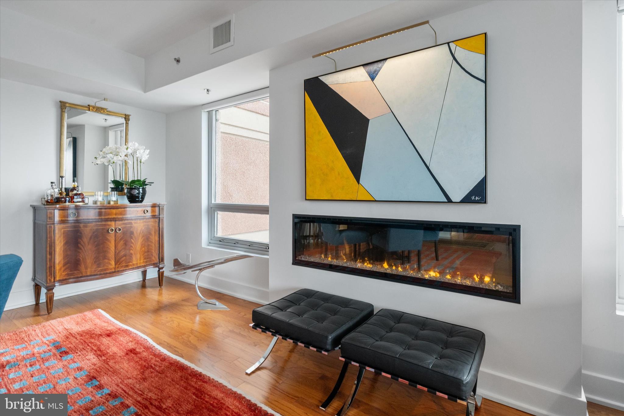 PARK PLAZA - Residential