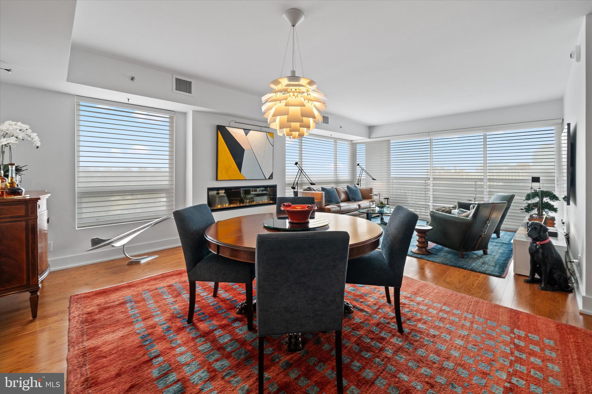 PARK PLAZA - Residential