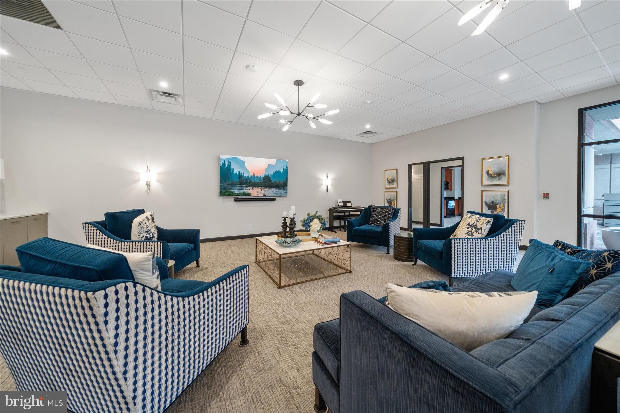 PARK PLAZA - Residential