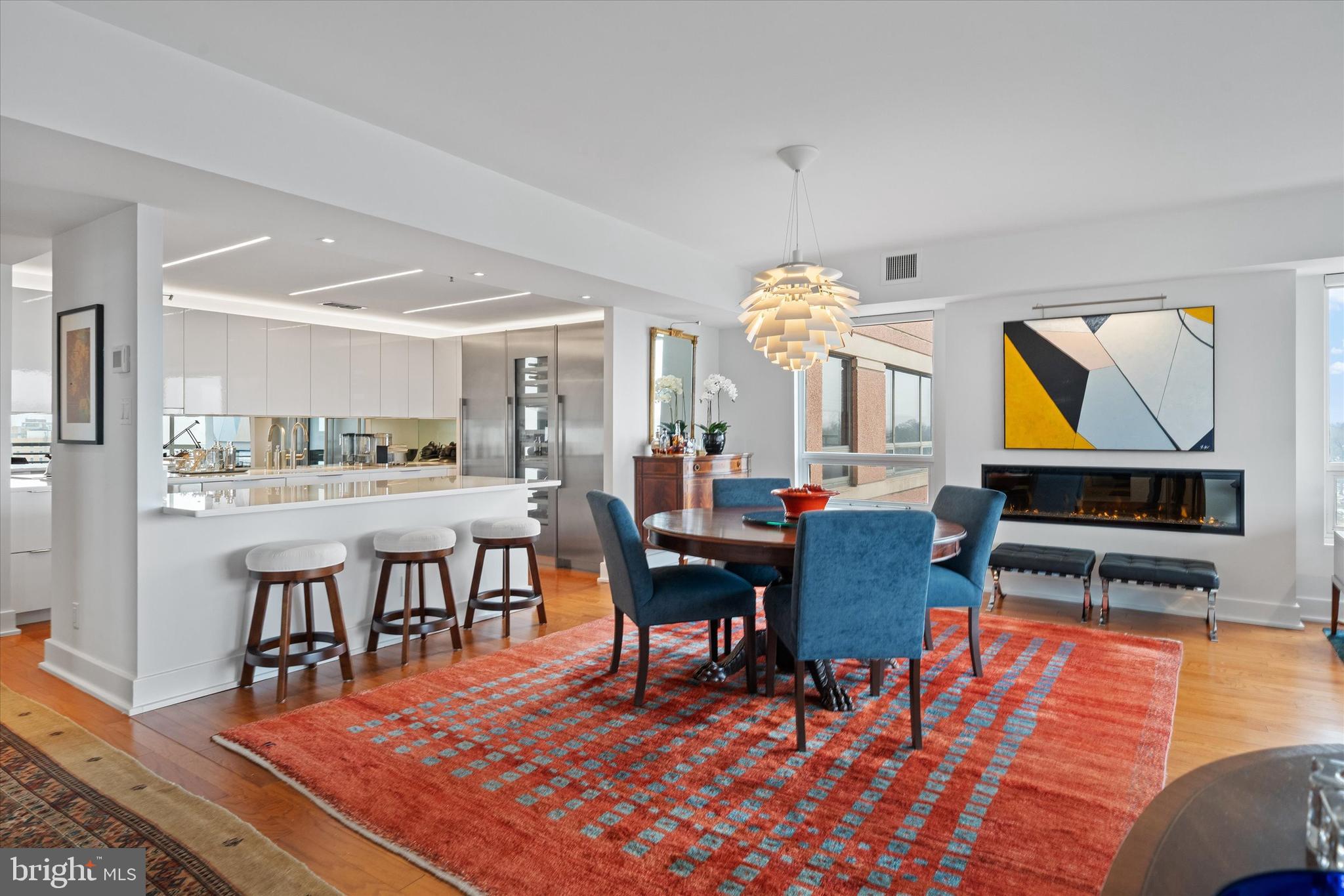 1100 LOVERING AVENUE UNIT 802