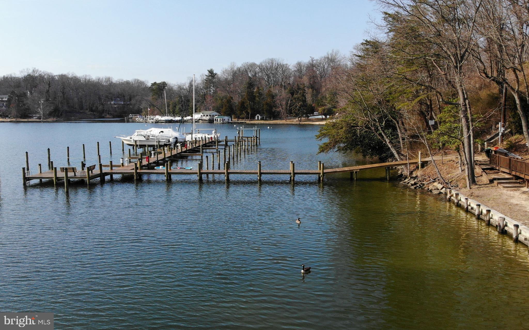 HOLLYWOOD ON SEVERN - Residential