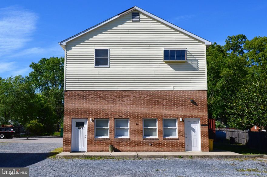 Nice 2 bedroom, 1 bath, second floor apartment, kitchen with island and spacious living room