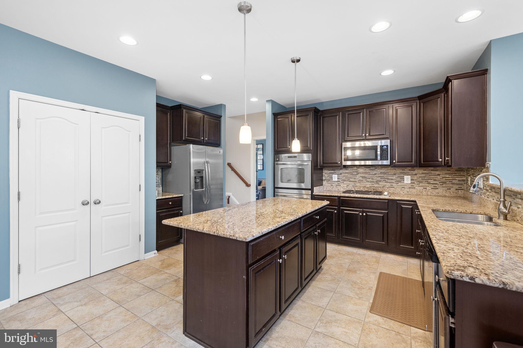 ESTATES OF IDLEWILD - Residential