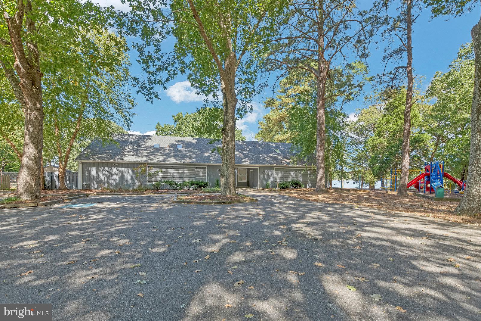 SWAN POINT - Residential