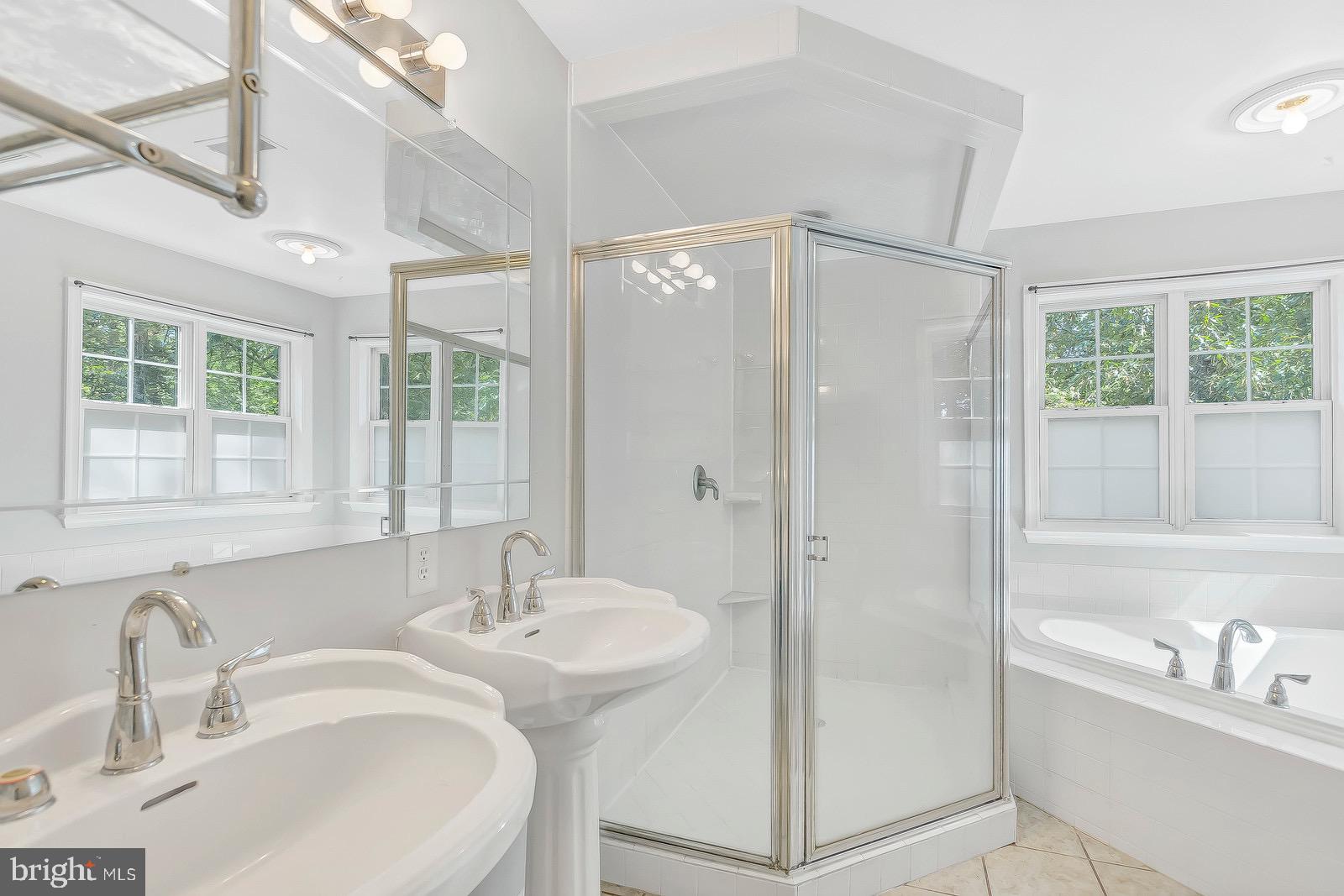 SWAN POINT - Residential