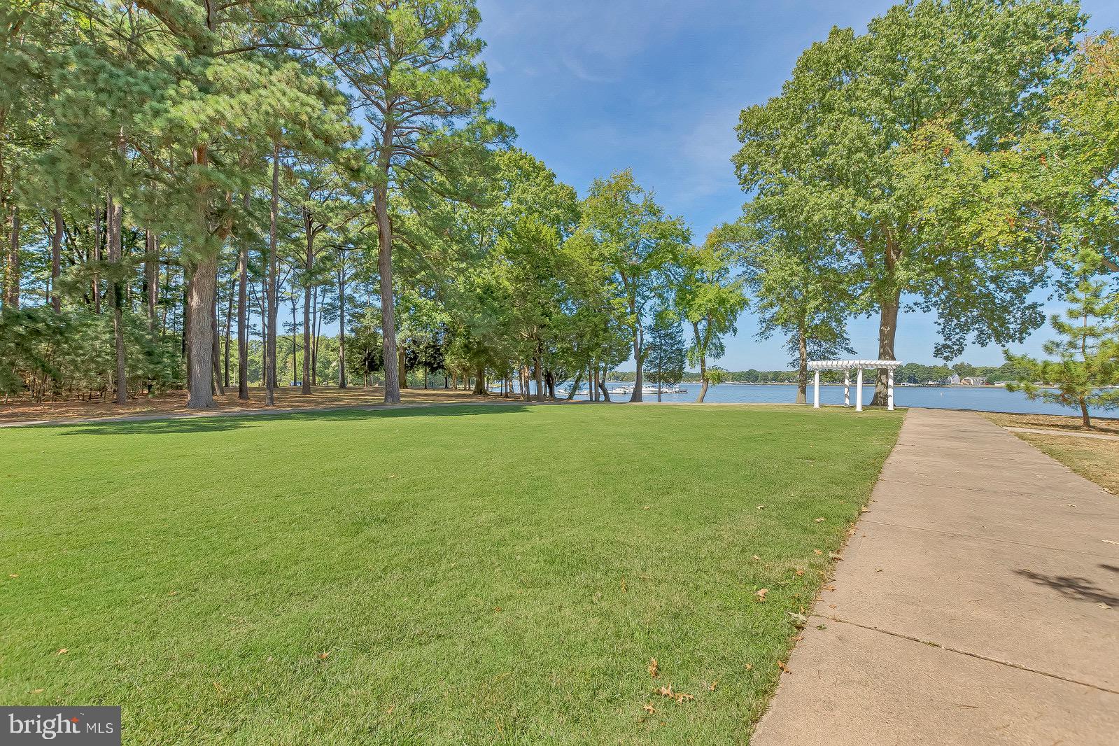 SWAN POINT - Residential