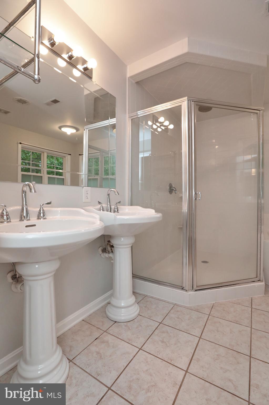 SWAN POINT - Residential