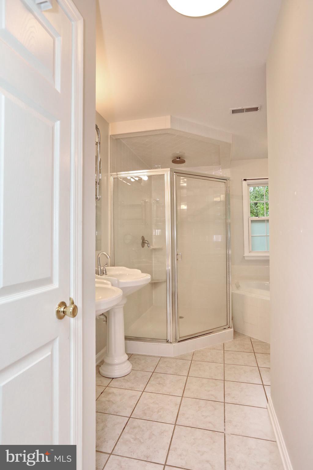 SWAN POINT - Residential