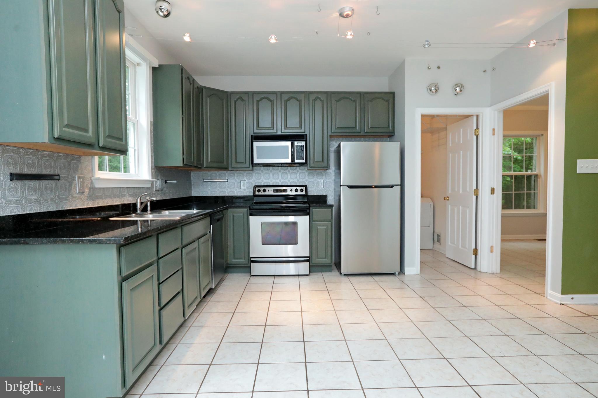 SWAN POINT - Residential