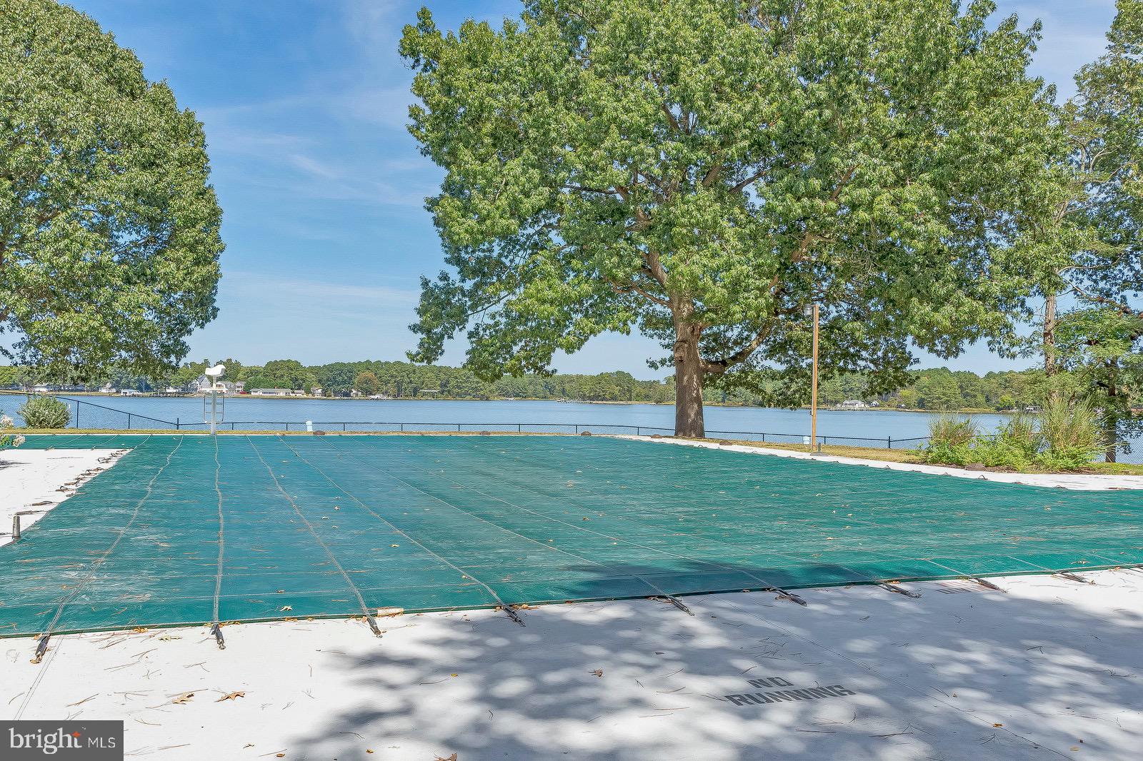 SWAN POINT - Residential