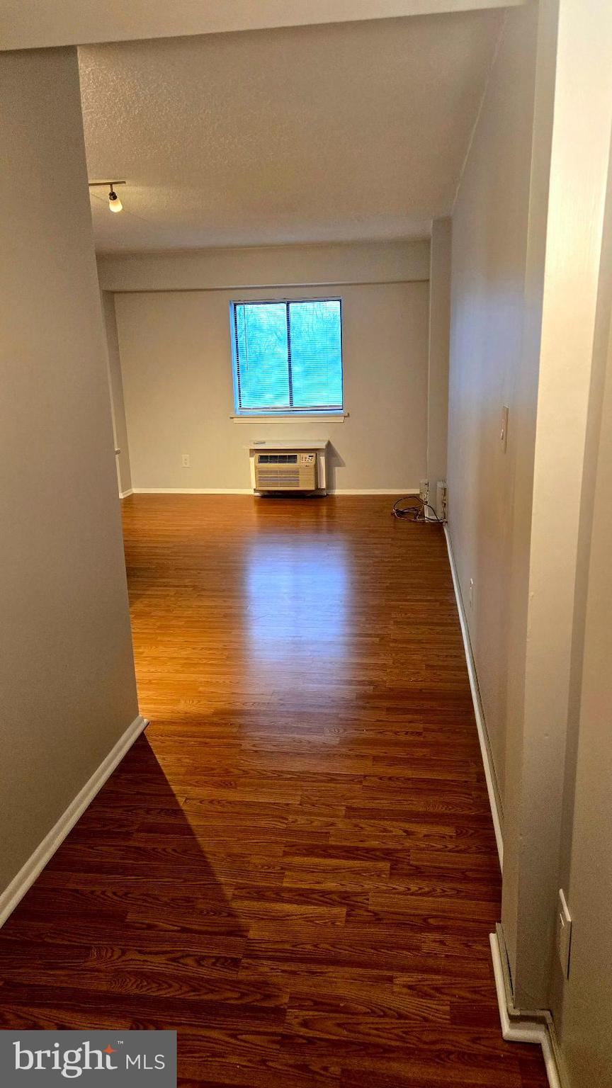 VALLEY RUN - Residential Lease