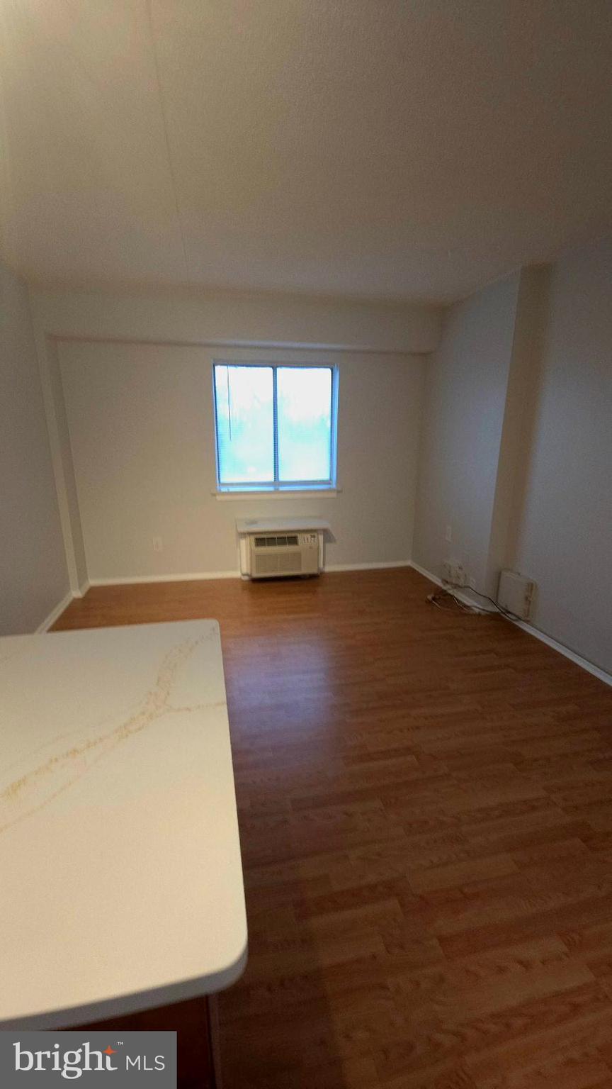 VALLEY RUN - Residential Lease