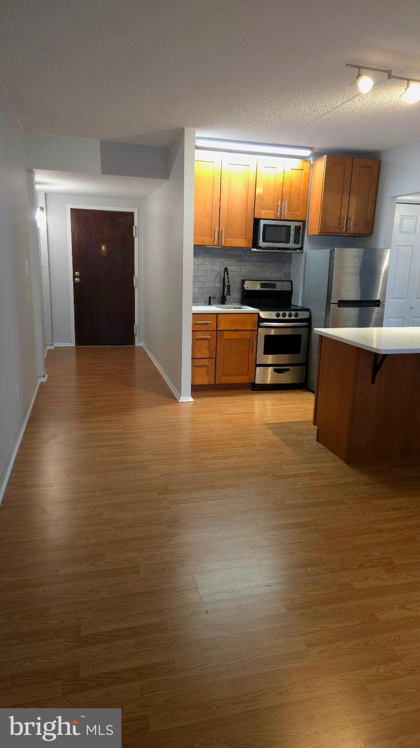 VALLEY RUN - Residential Lease