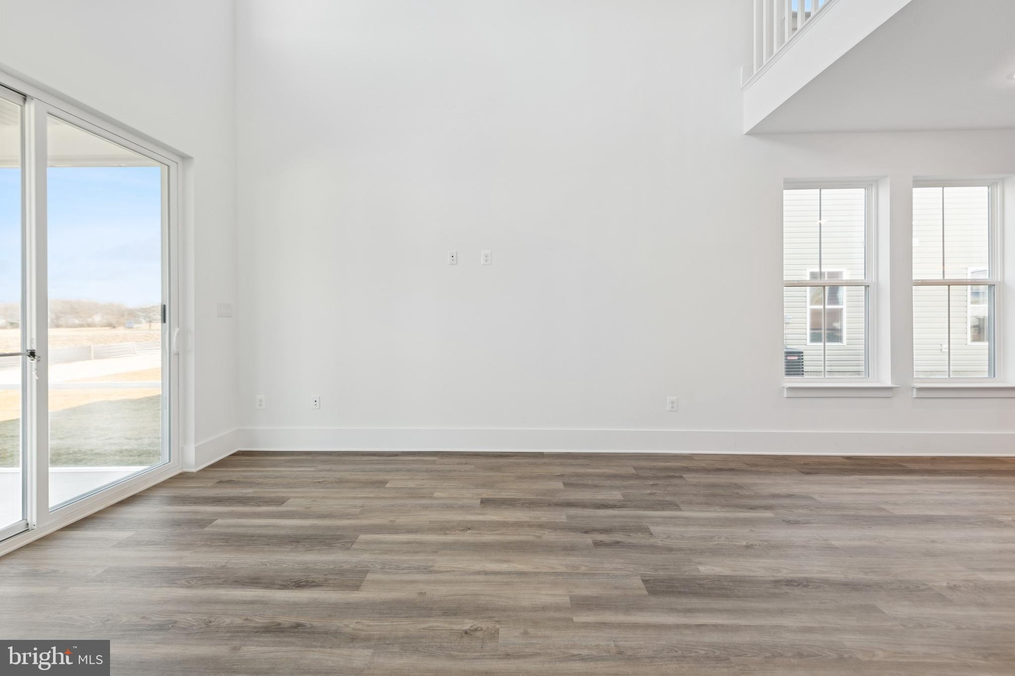 BAY KNOLLS - Residential