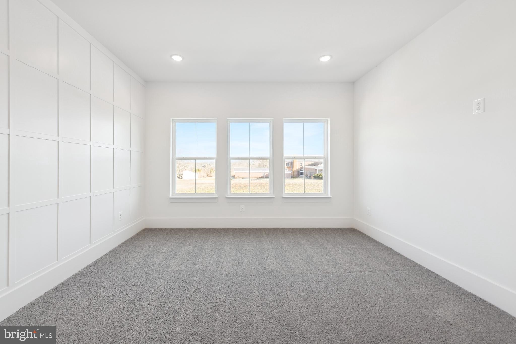 BAY KNOLLS - Residential