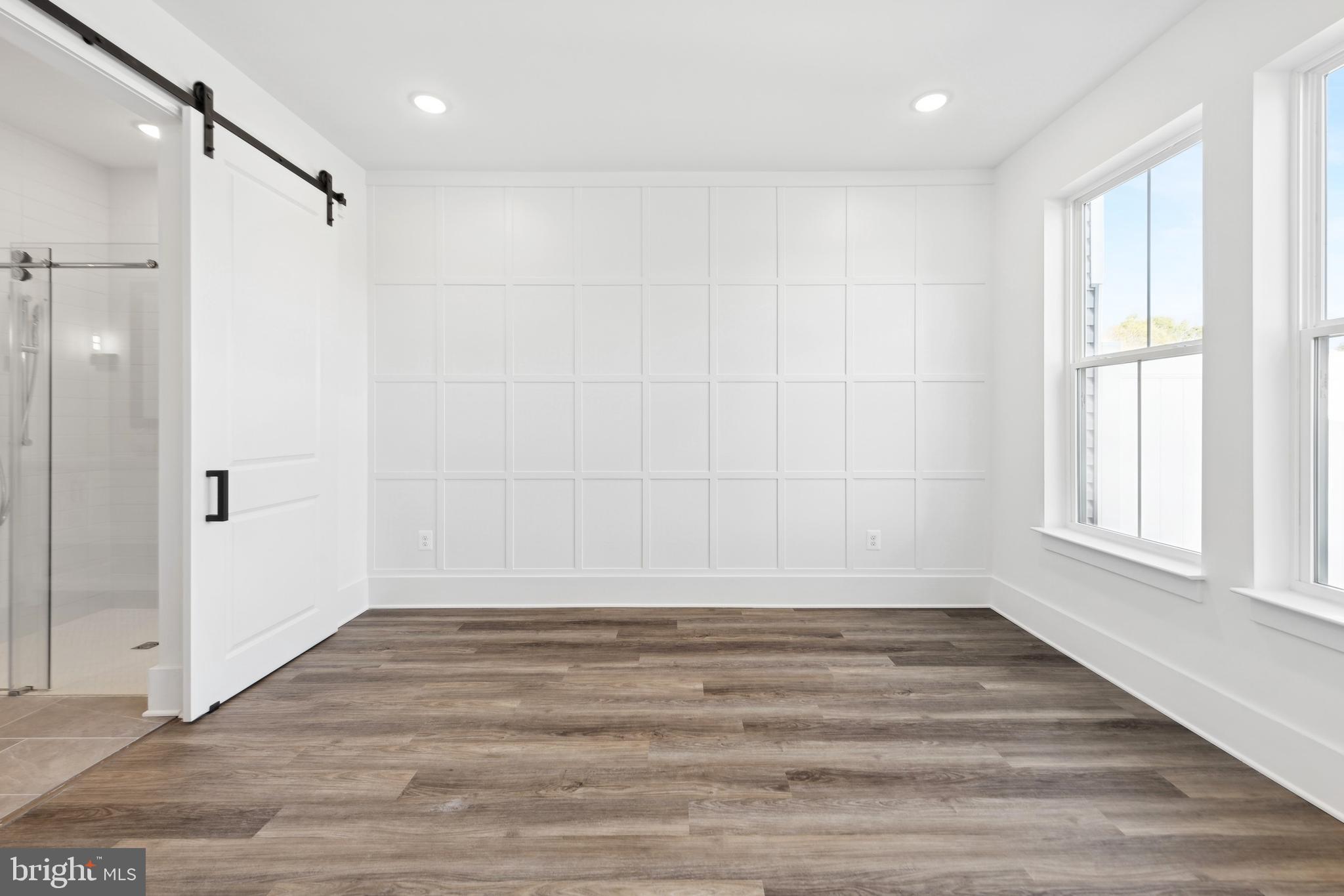 BAY KNOLLS - Residential