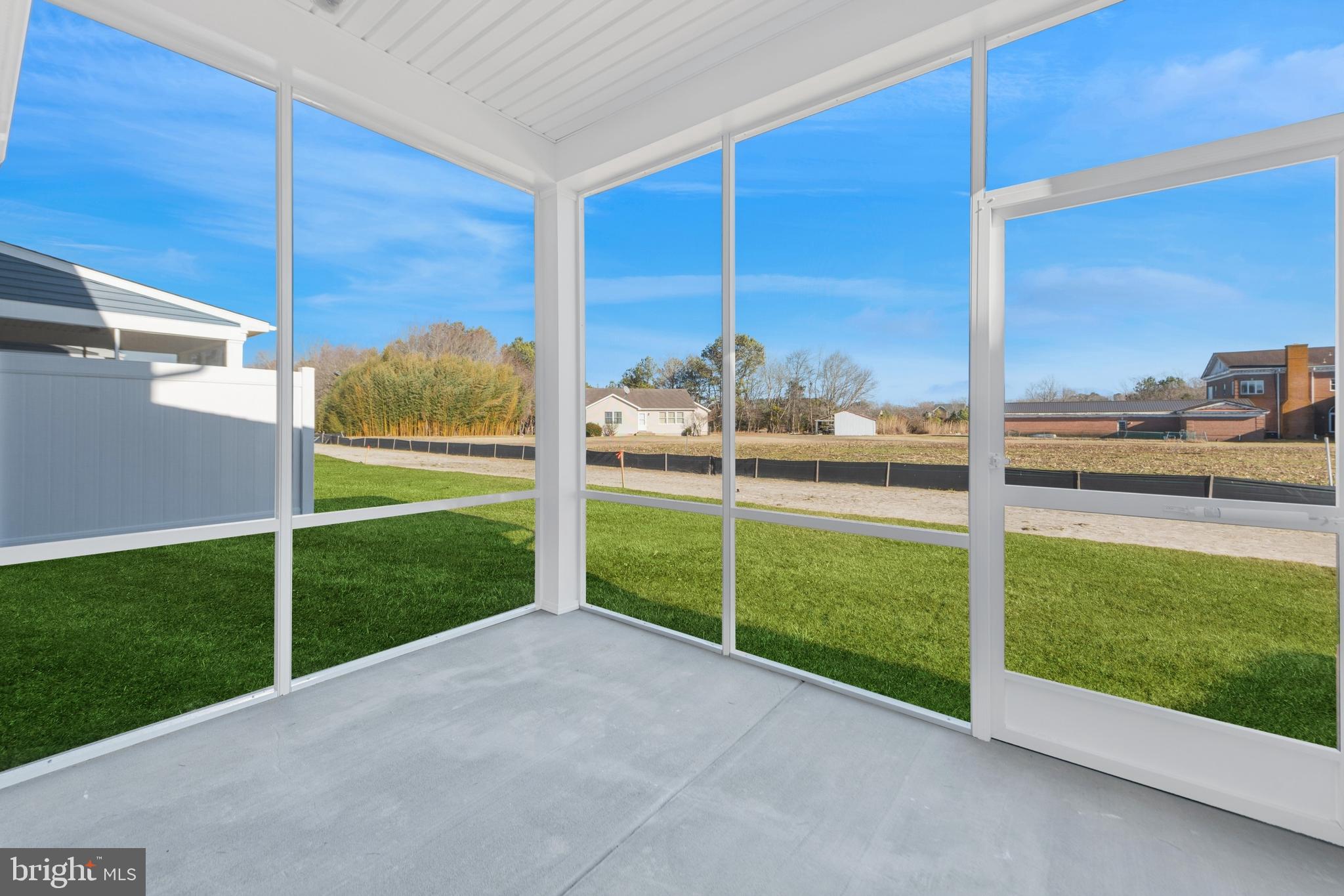 BAY KNOLLS - Residential