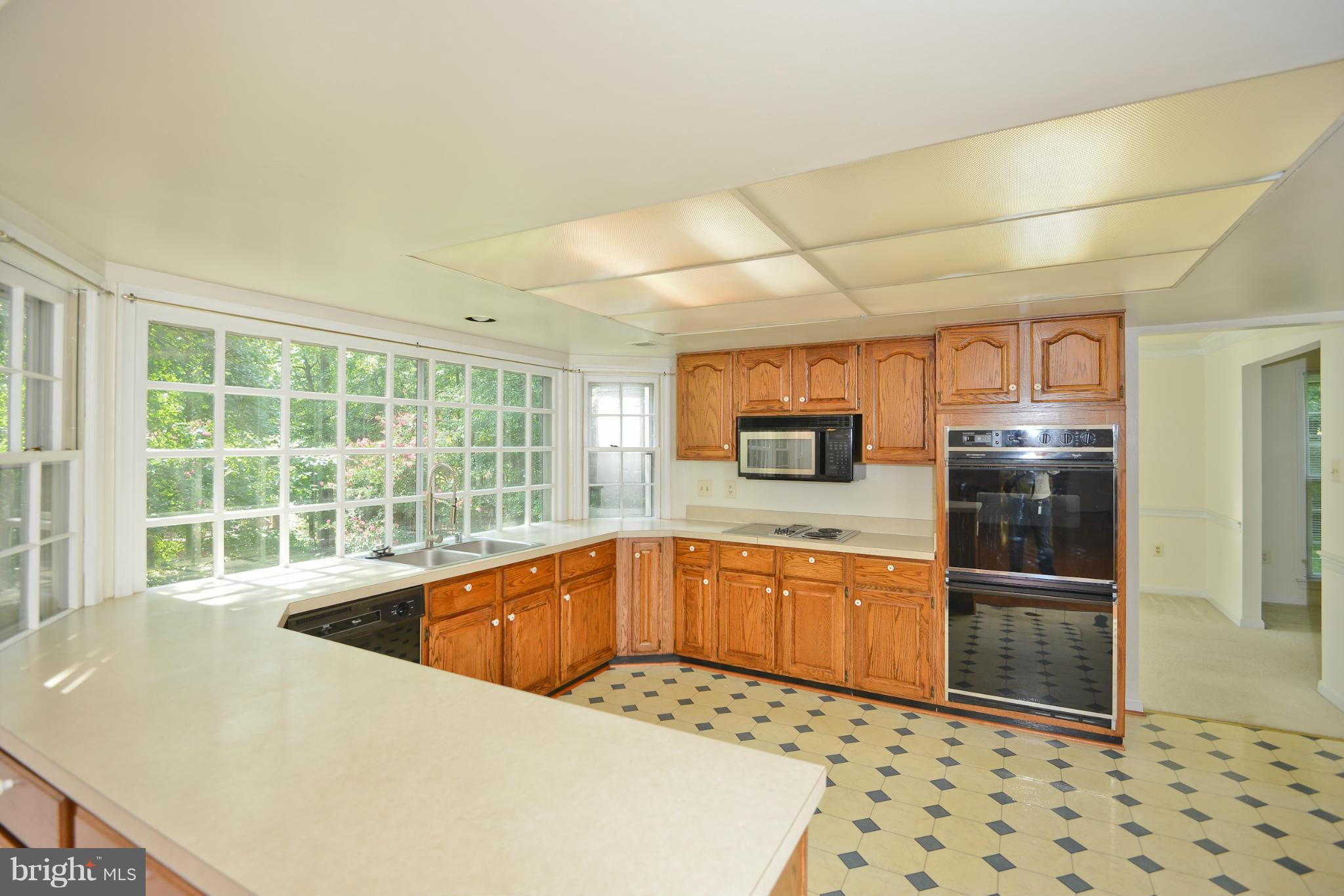 LAKE RIDGE - Residential Lease