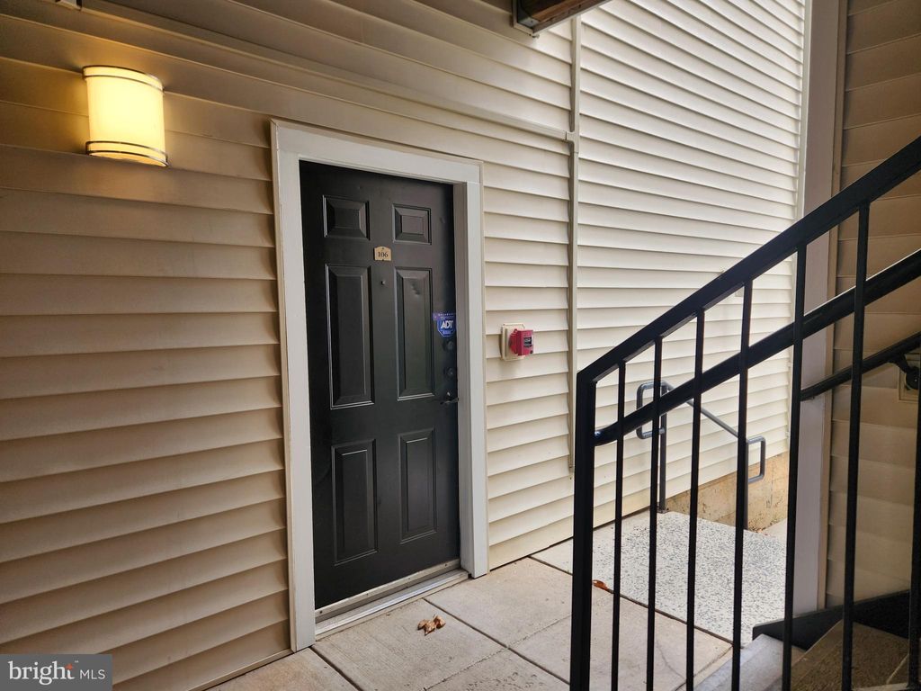 Photo of 11319 Aristotle Drive #3-106, FAIRFAX, VA 22030 (MLS # VAFX2268738)