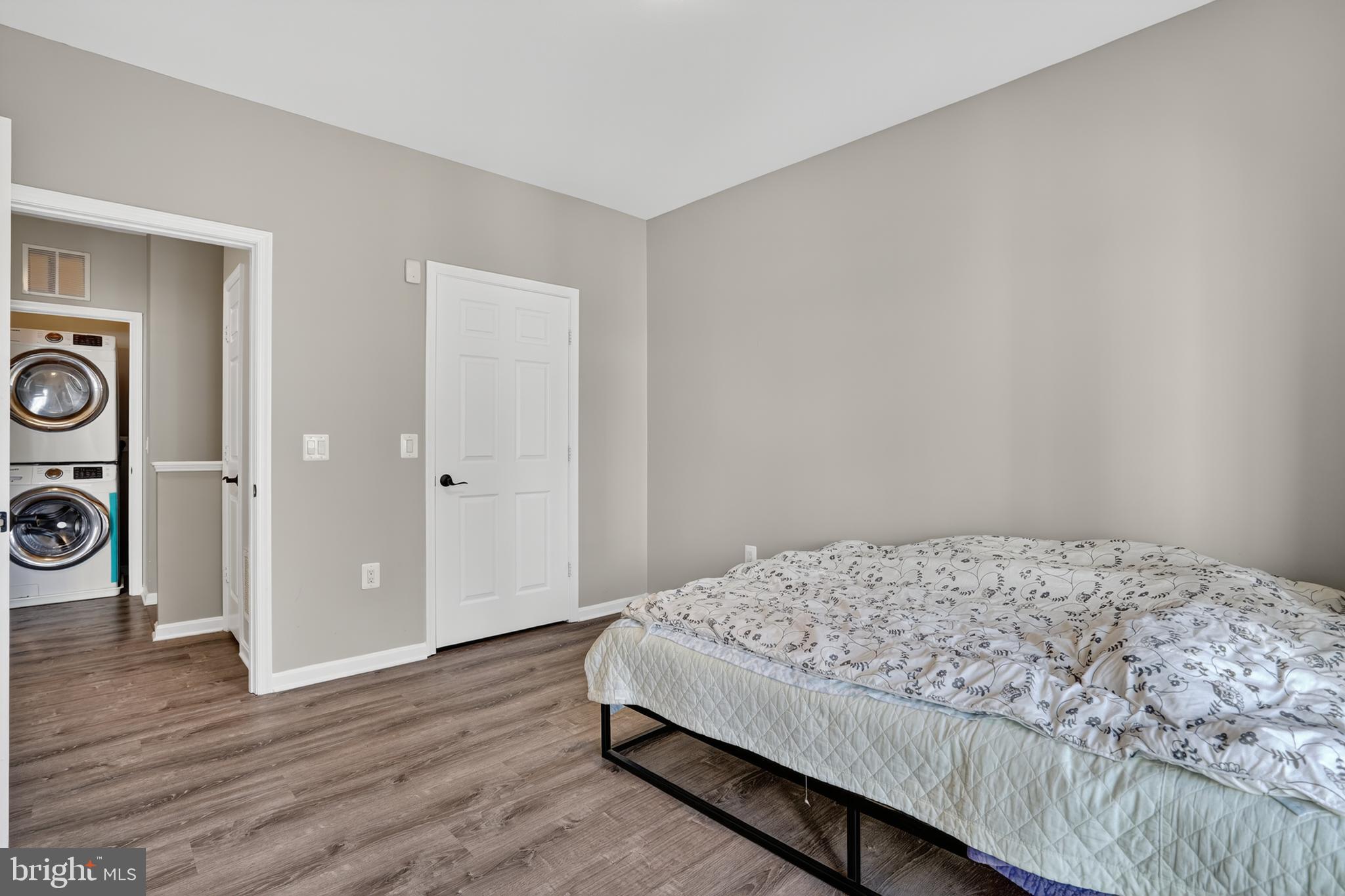 FAIRFAX RIDGE CONDOS - Residential