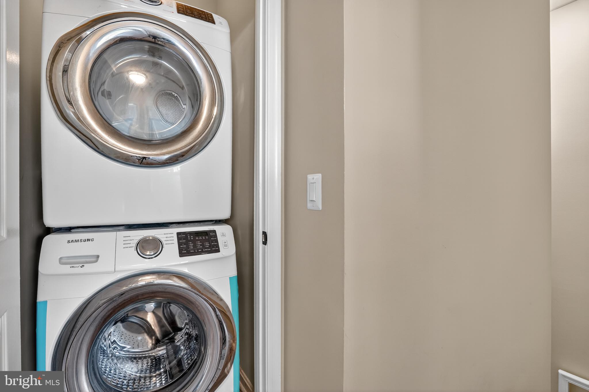 FAIRFAX RIDGE CONDOS - Residential