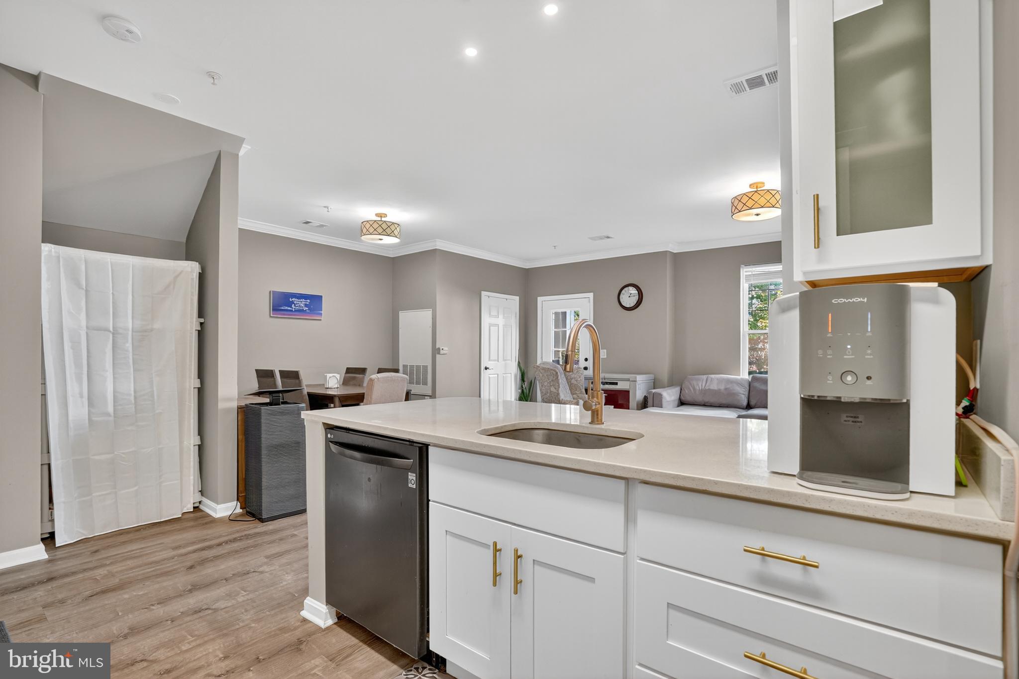 FAIRFAX RIDGE CONDOS - Residential