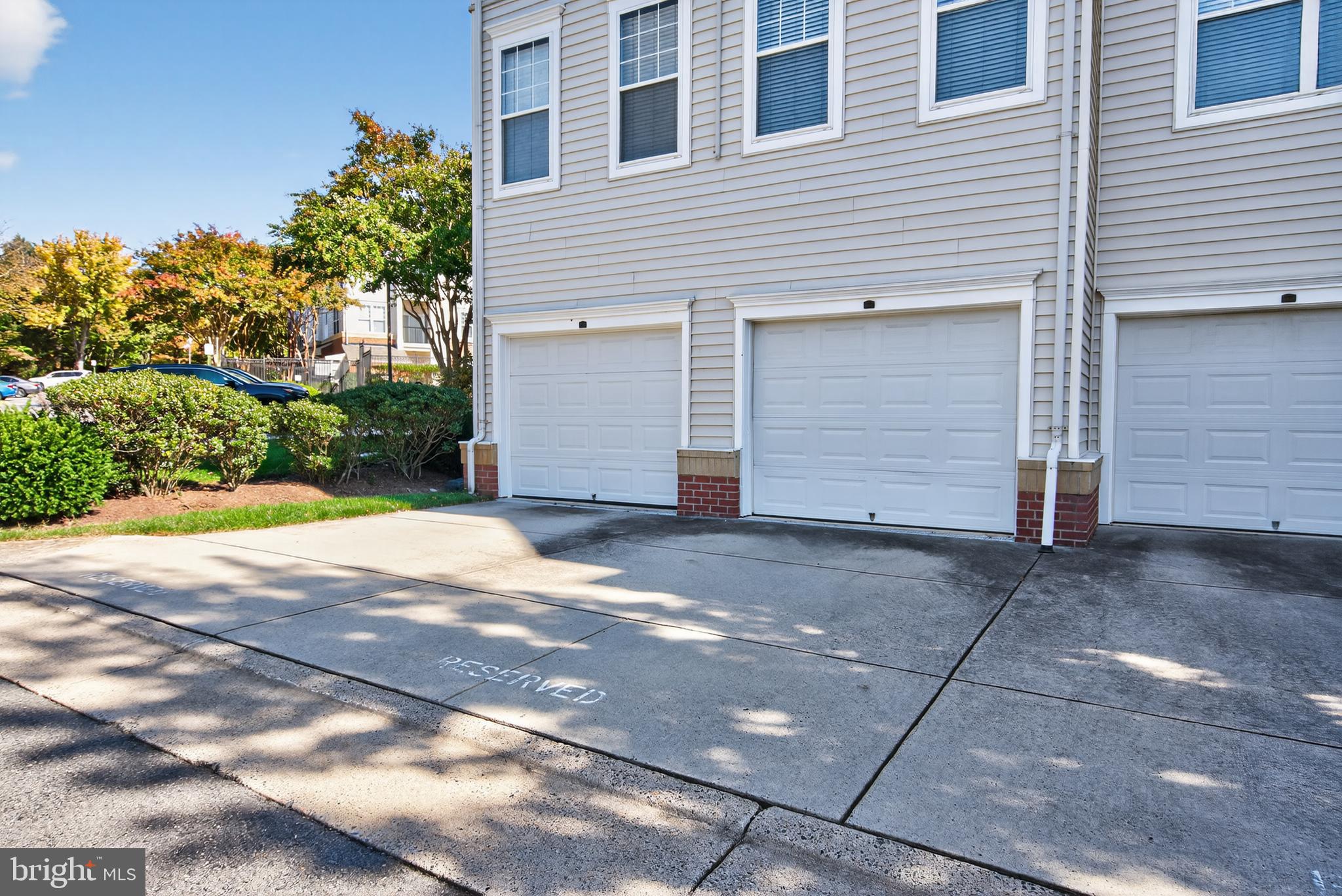 FAIRFAX RIDGE CONDOS - Residential