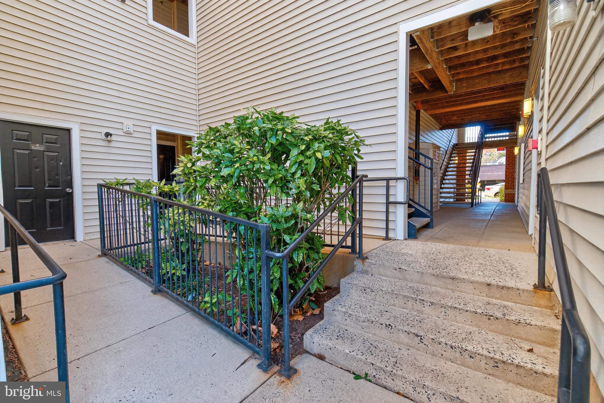 FAIRFAX RIDGE CONDOS - Residential