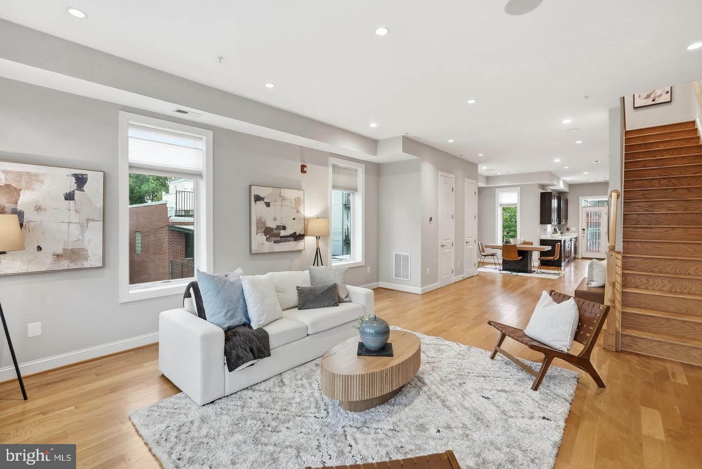 1110 6TH STREET NE 2