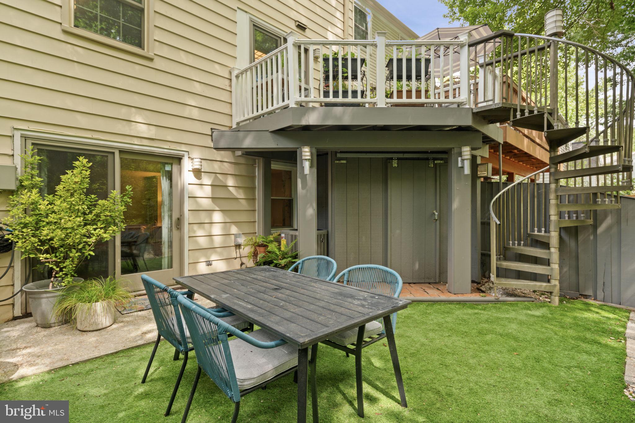 COVINGTON - Residential