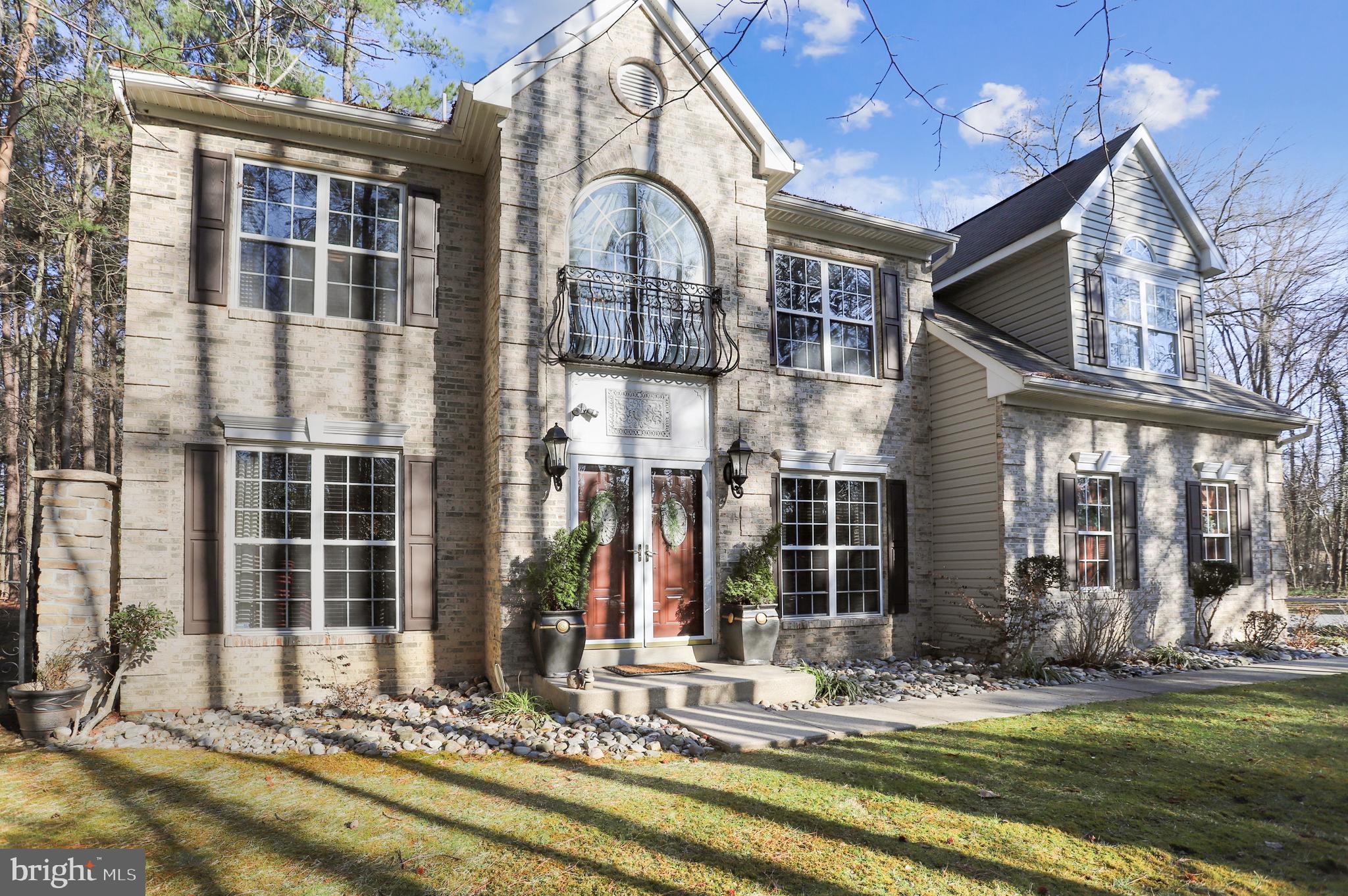 SPRINGFIELD MANOR - Residential