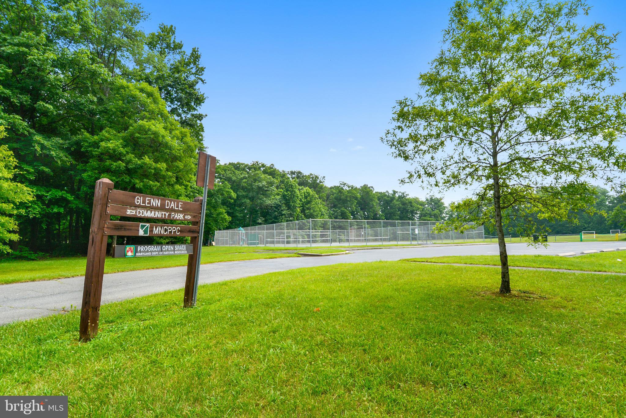 SPRINGFIELD MANOR - Residential