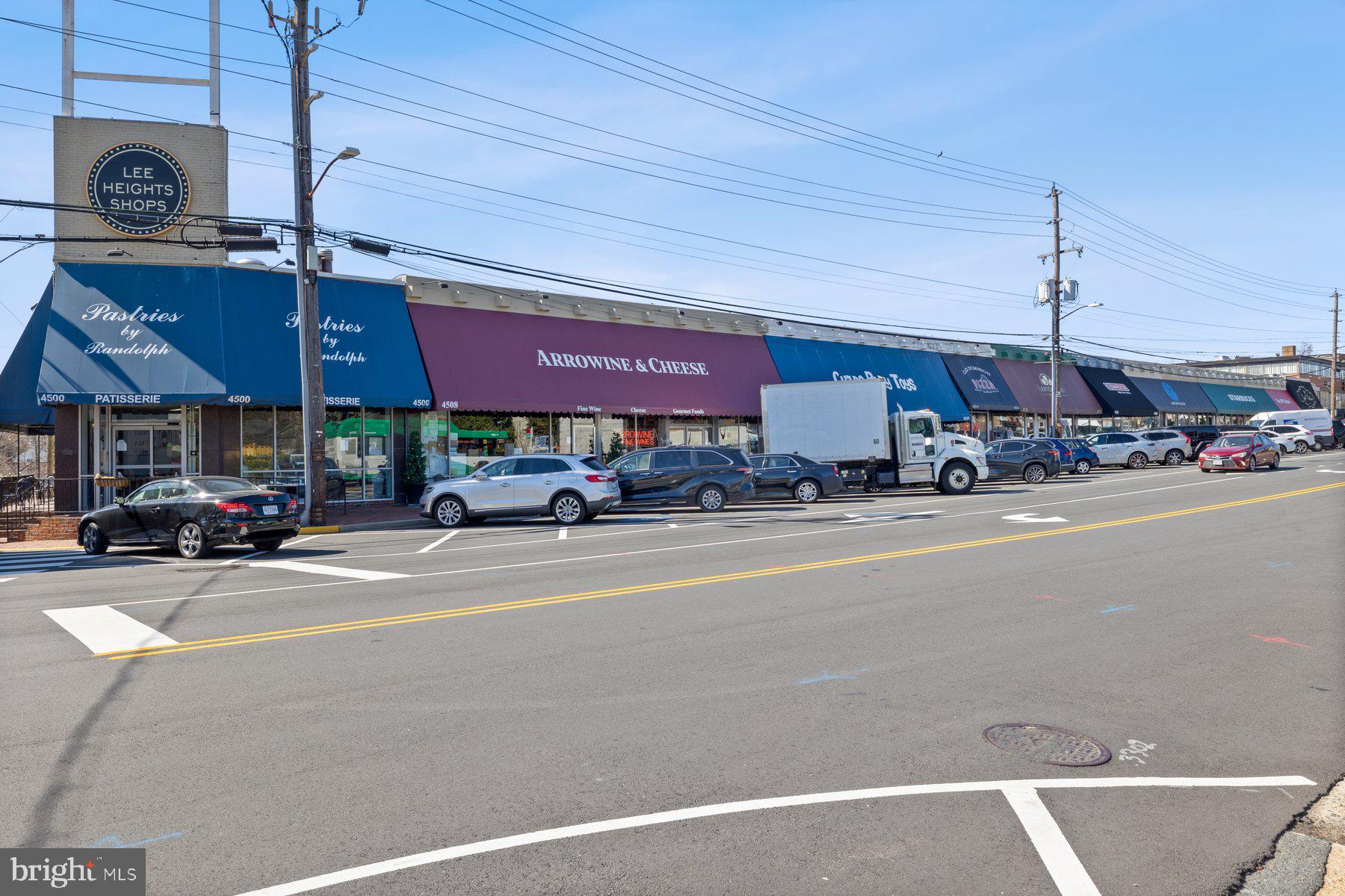 COUNTRY CLUB GROVE - Residential