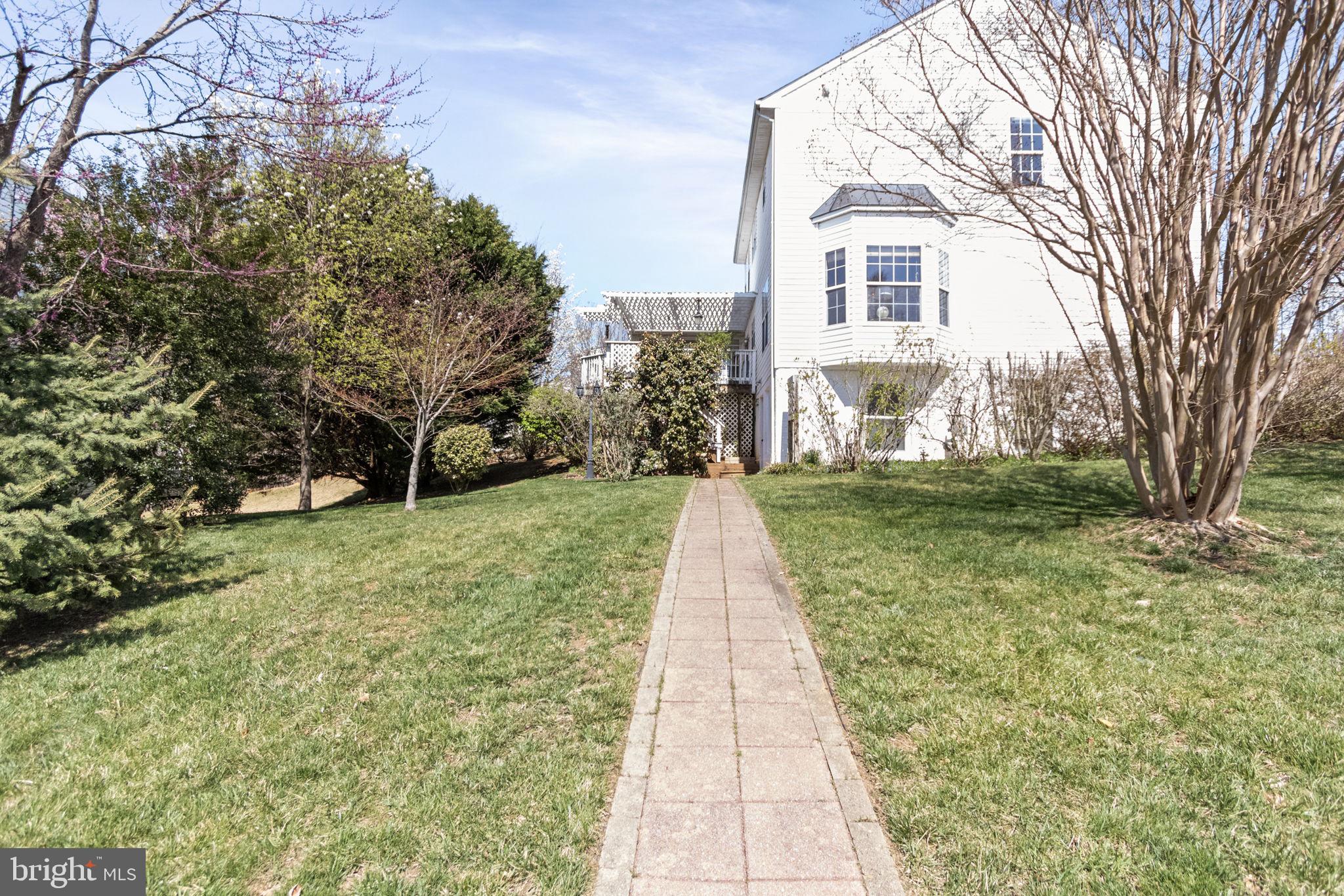 WAYSIDE VILLAGE - Residential