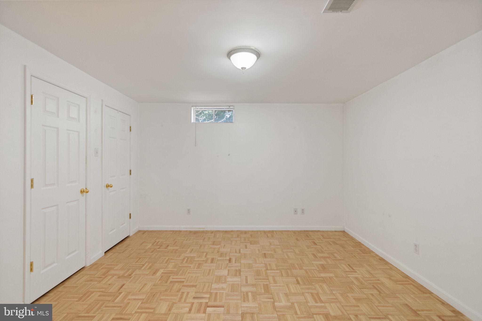 WAYSIDE VILLAGE - Residential