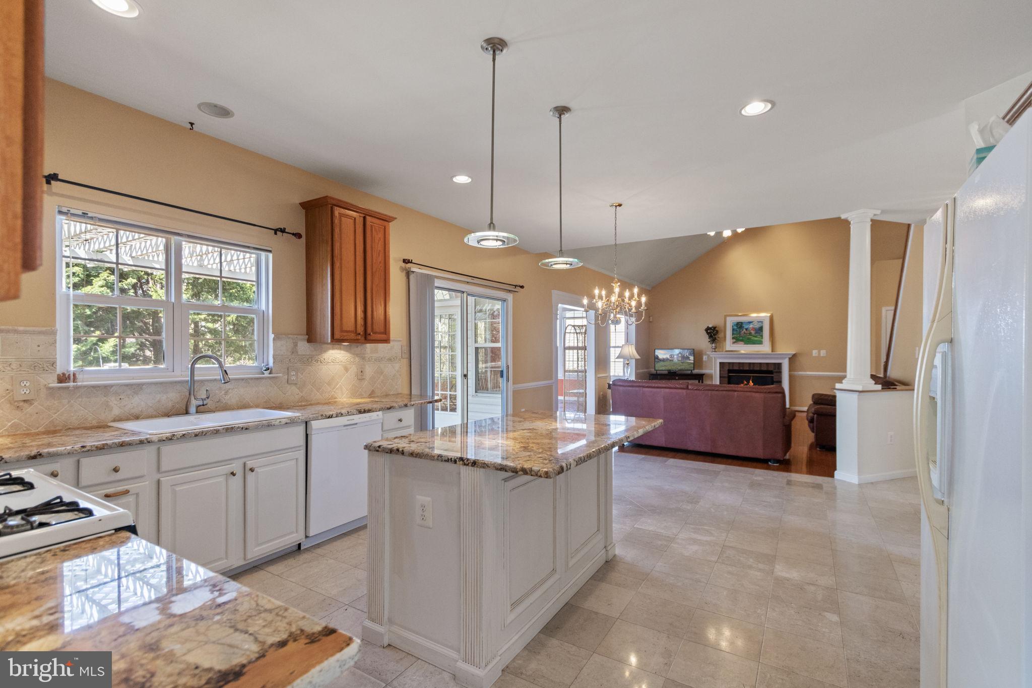 WAYSIDE VILLAGE - Residential