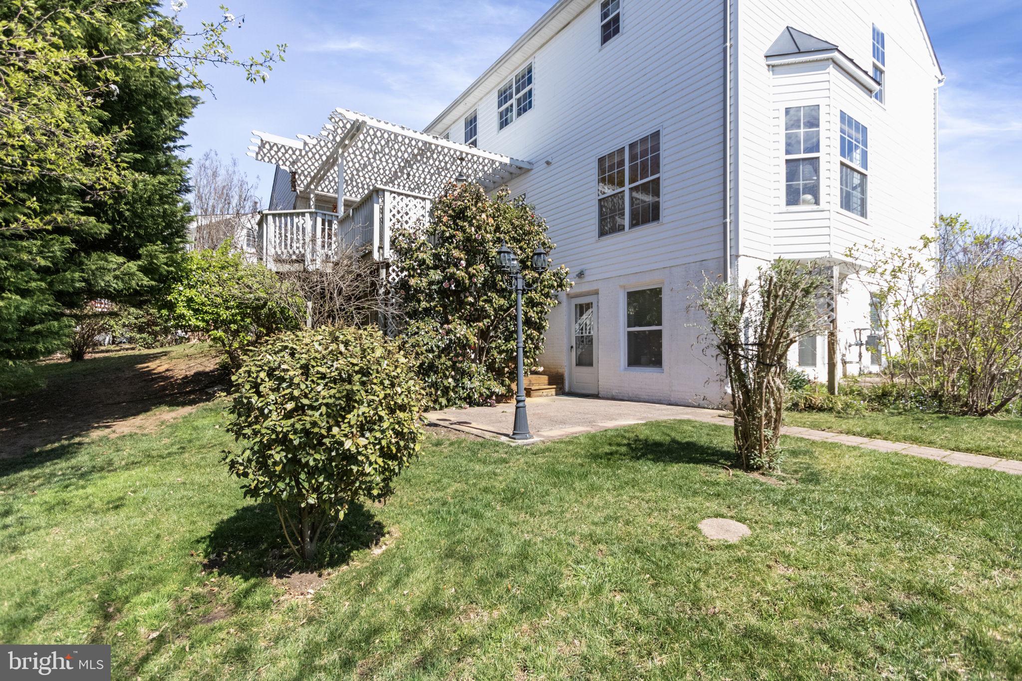 WAYSIDE VILLAGE - Residential