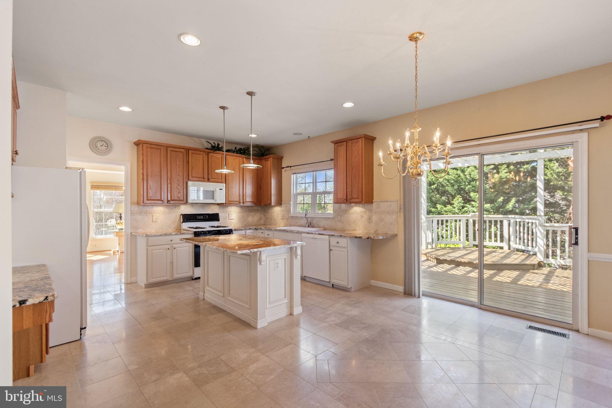 WAYSIDE VILLAGE - Residential