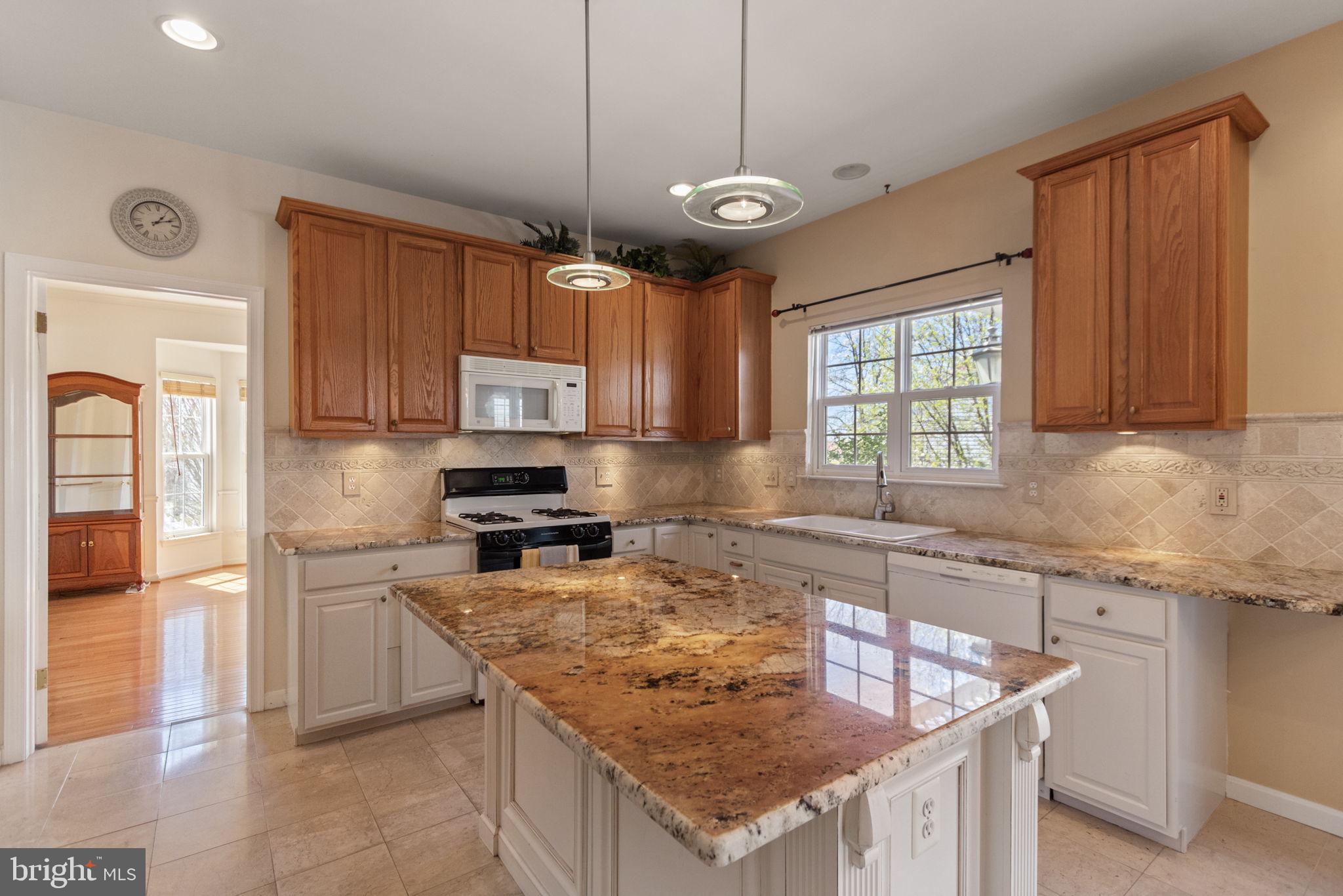 WAYSIDE VILLAGE - Residential