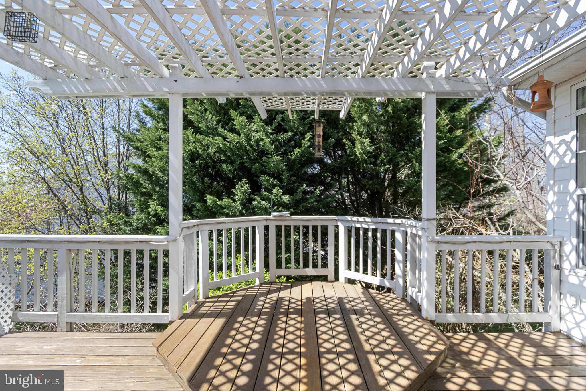 WAYSIDE VILLAGE - Residential