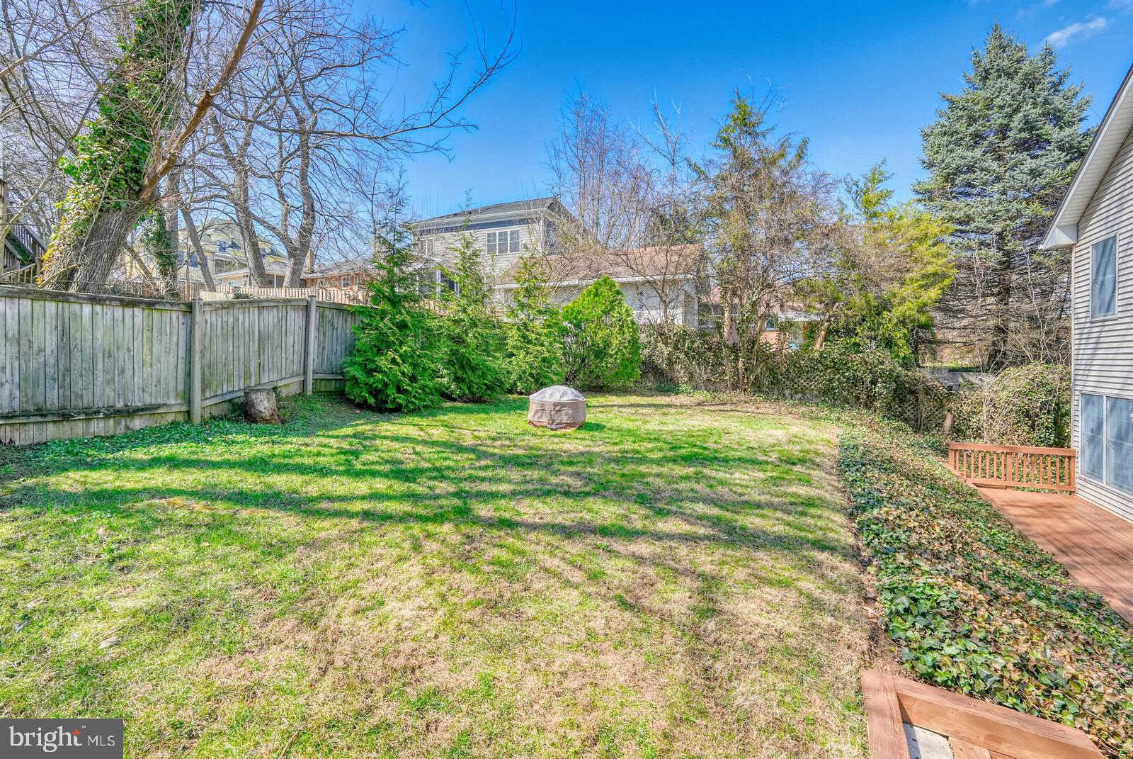 TARA - LEEWAY HEIGHTS - Residential