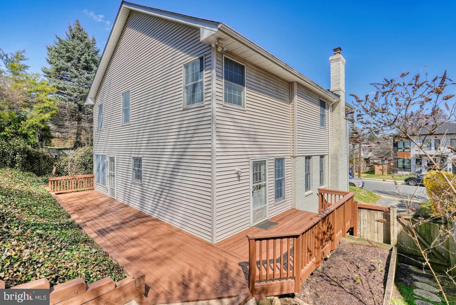 TARA - LEEWAY HEIGHTS - Residential