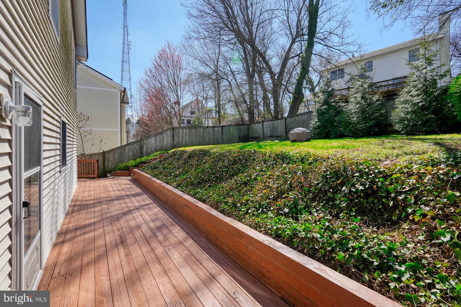 TARA - LEEWAY HEIGHTS - Residential